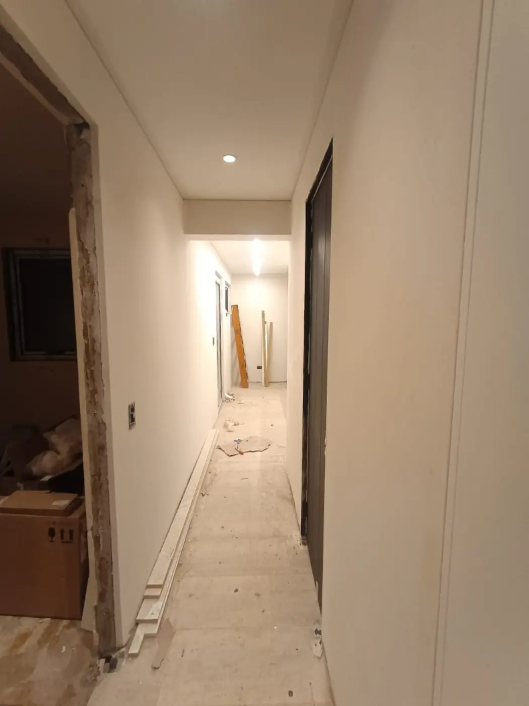 Proyecto Lo Barnechea, foto 21: Terminaciones eléctricas interiores