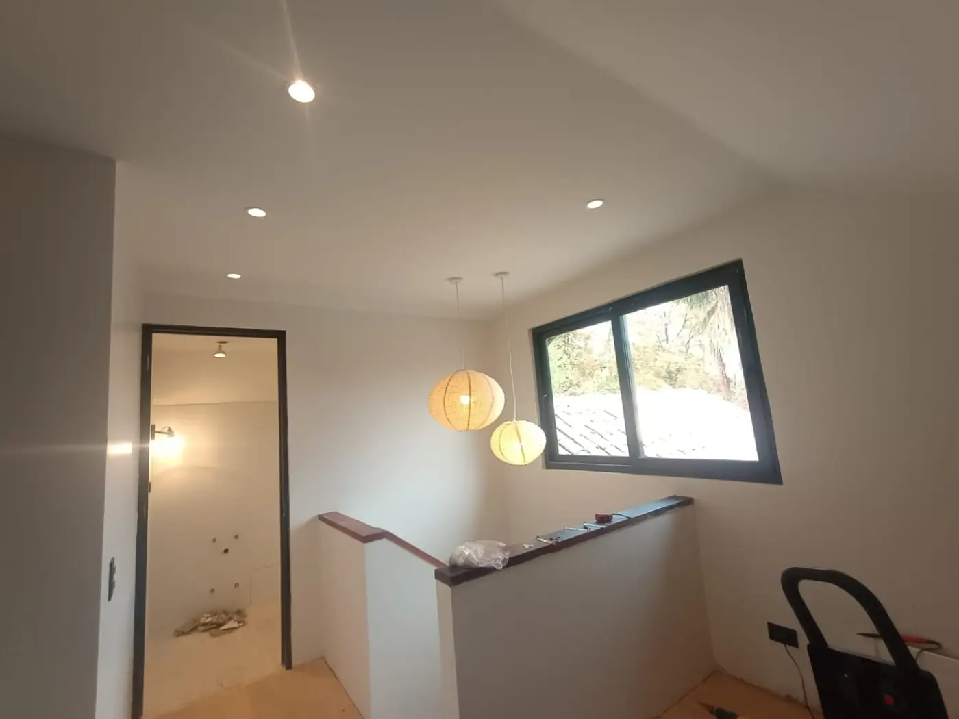 Proyecto Lo Barnechea, foto 5: Iluminación interior y enchufes
