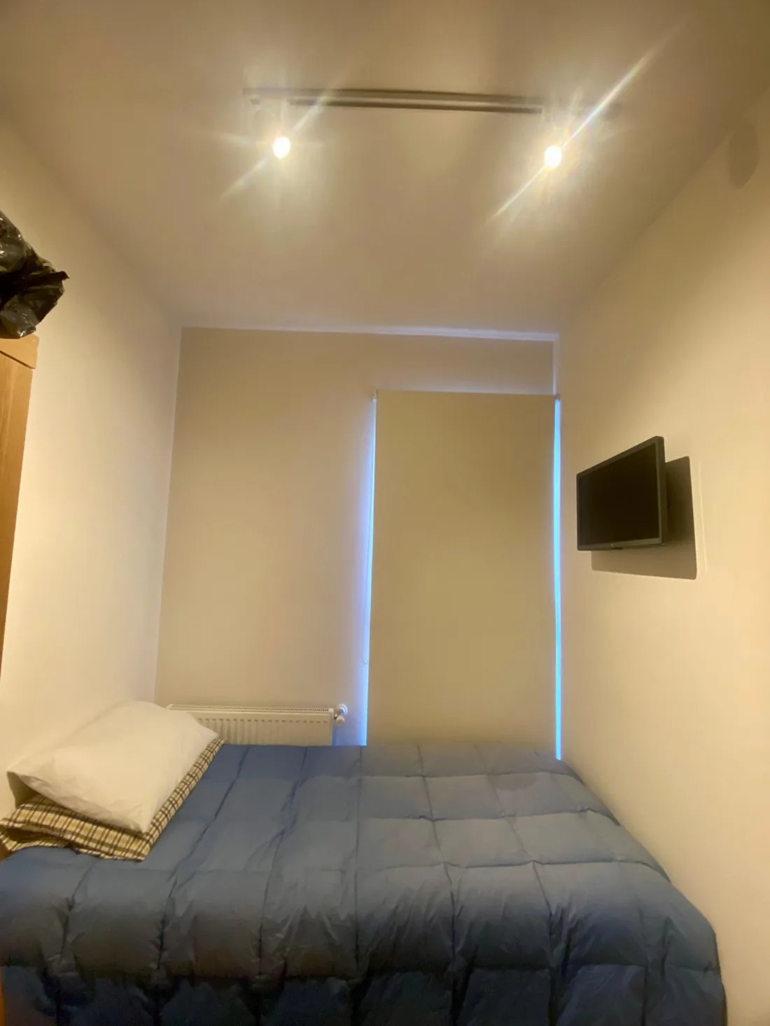 Proyecto Providencia, foto 20: Dormitorio compacto con iluminación de techo